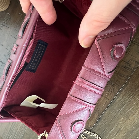 Burgundy crossbody - Picture 3 of 3